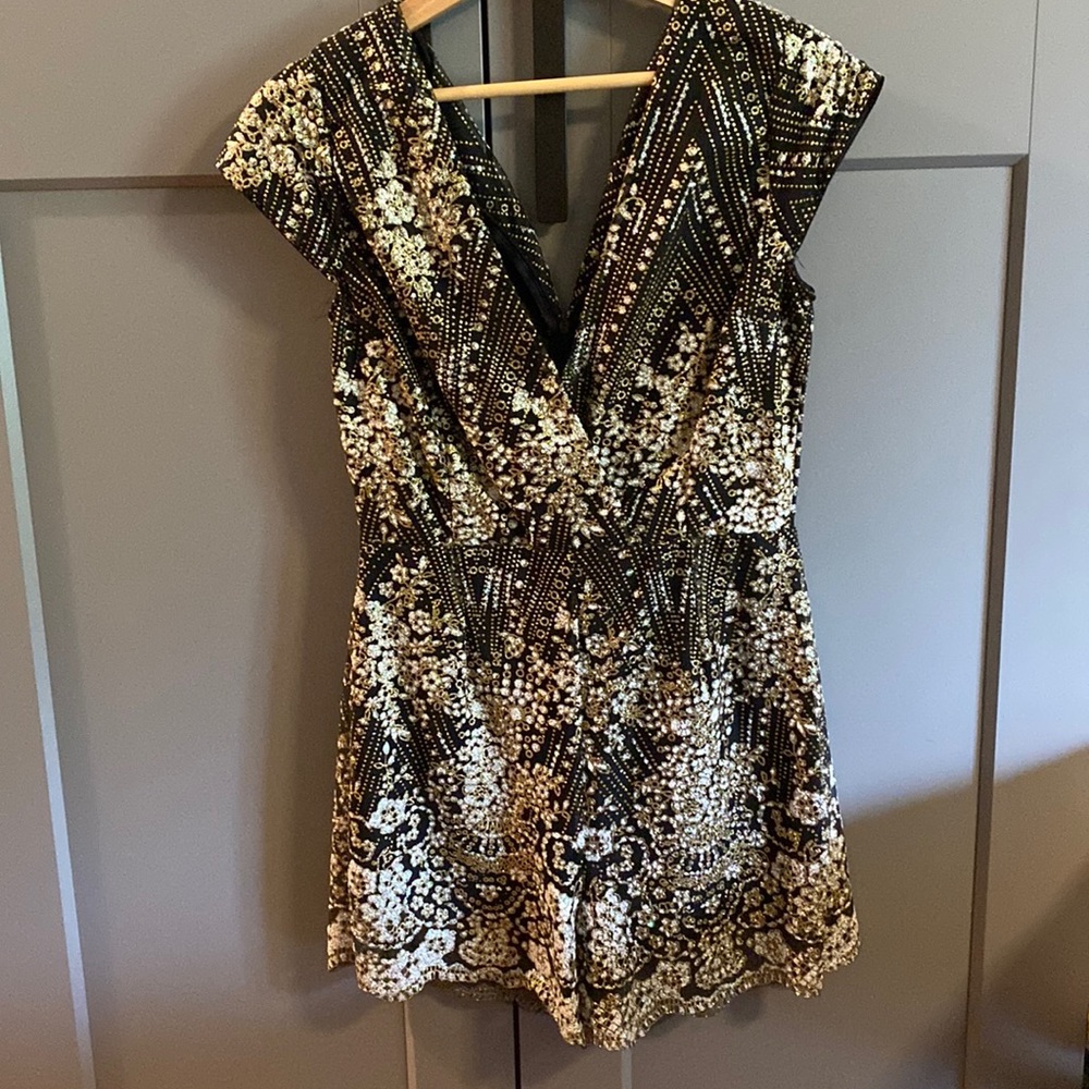 Jumper  black and gold size M